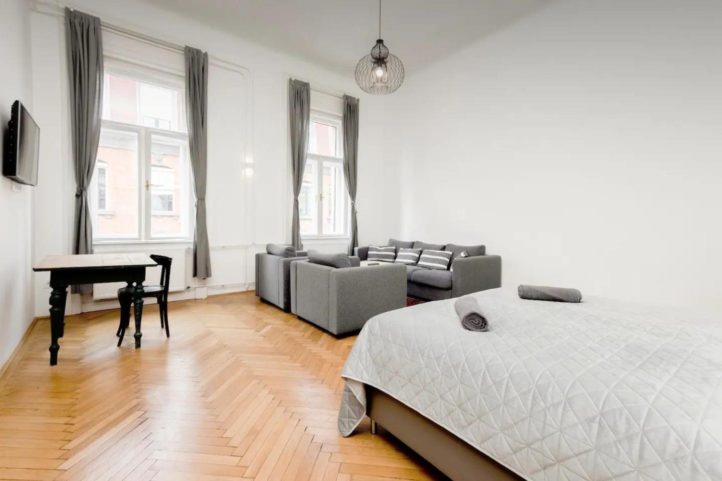 Budapestayz - Izabella Studios Ngoại thất bức ảnh